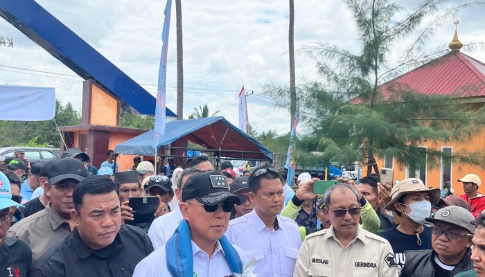 Kampanye ASR-Hugua di Pantai Kalomang: Warga Watubangga Siap Dukung Perubahan