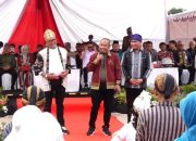 Pj Wali Kota Kendari Berperan Aktif dalam Pembukaan Sultra Tenun Karnaval, Ajak Masyarakat Cintai Budaya Lokal