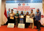 Tenun Kendari Jadi Sorotan dalam Fashion Show Rakerda Dekranasda