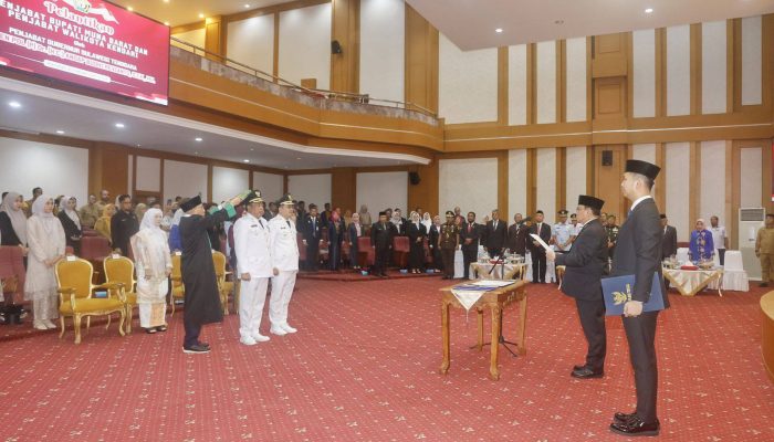 Andap Lantik Pj Wali Kota Kendari dan Pj Bupati Muna Barat