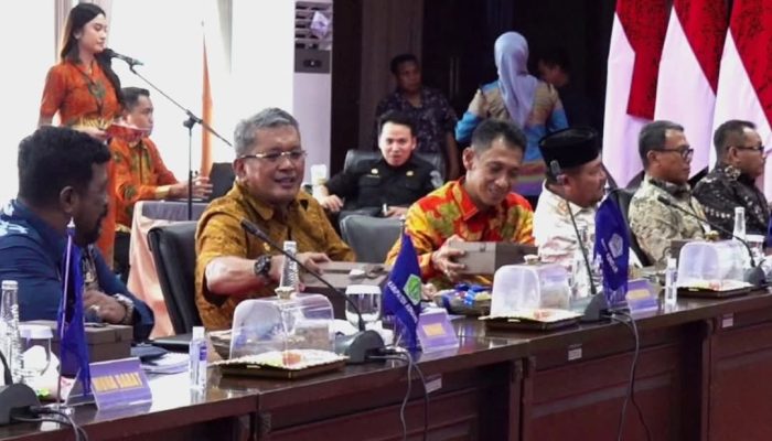 Pj Wali Kota Kendari Dukung Pembentukan KUB Bank Sultra dan Bank Jatim