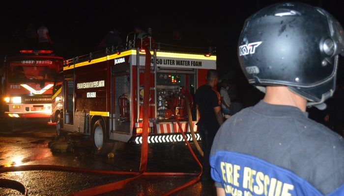 Kebakaran Hebat Akibat Mobil Terbakar di Kelurahan Lipu, 5 KK Kehilangan Tempat Tinggal