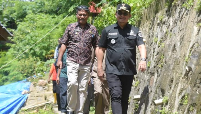 Mendengar Langsung, Parinringi Tangani Keluhan Warga dengan Cepat