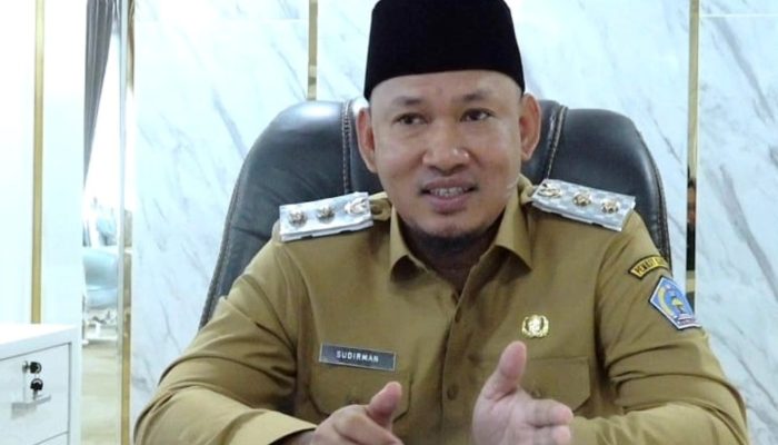 Hari Pertama Menjabat, Sudirman Langsung Hadapi Krisis Kebakaran di TPA Puuwatu