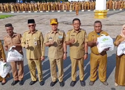 Gubernur Sultra Andi Sumangerukka, “Insyaallah, Saya Akan Naikkan!”