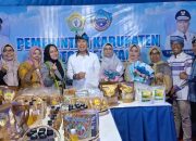 Gubernur Sultra Blusukan ke Stand UMKM di HUT ke-61, Dukung Produk Lokal Buton Selatan