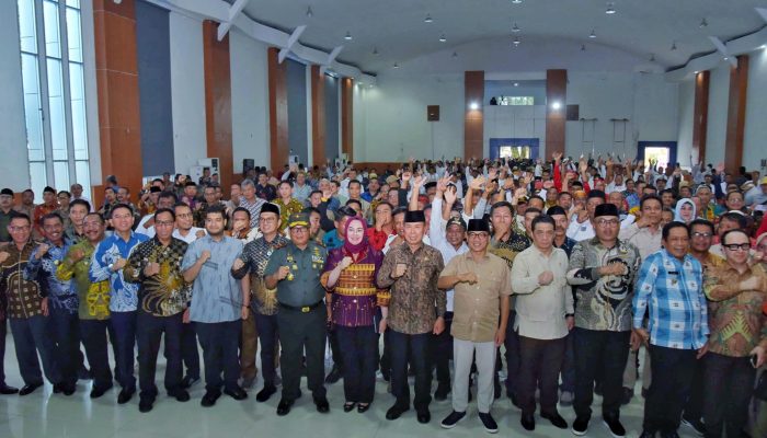Gubernur ASR Siapkan Motor untuk Desa dan Kelurahan Berkinerja Terbaik