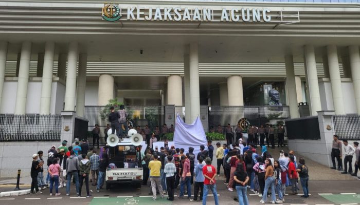 Dugaan Korupsi Tambang di IUP KTJ dan Eks PCM Mencuat, Mahasiswa Lapor ke Kejagung