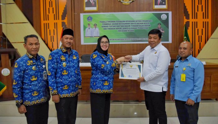 Resmi! Tiga OPD Kendari Kini Punya “Pengacara” dari Kejaksaan