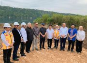Dukungan Penuh Buton Selatan, Bupati Busel Dampingi Menteri PUPR Tinjau Lokasi Jembatan Buton-Muna