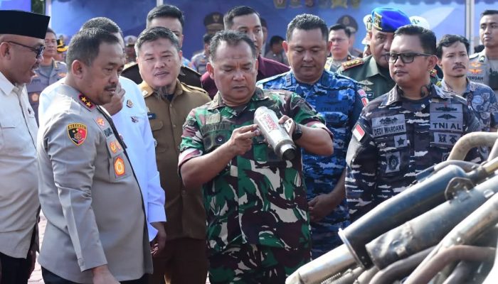 Sinergi TNI-Polri di Sultra: Danrem 143/HO Hadiri Pemusnahan Ribuan Knalpot Brong Hasil Operasi Patuh Anoa
