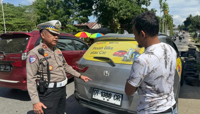 Puluhan Kendaraan Terjaring Razia Ditlantas Polda Sultra di Depan RS Bhayangkara
