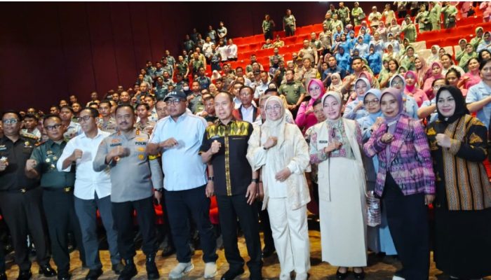 Nobar ‘Believe’ Lanal Kendari, Gubernur Sultra Terharu, Danlanal Tekankan Bakti Prajurit untuk Asta Cita