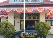 Dua Sejoli Nyabu Diciduk Polisi Saat Penggerebekan Maling Mobil