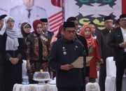 Momen Sakral di Rujab Bupati: Amri Lantik 30 Putra-Putri Terbaik Kolaka Jadi Paskibraka