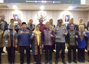 Dikukuhkan Sekda, Pengurus LAT Kota Kendari Diharapkan Jadi Mitra Jaga Nilai Budaya