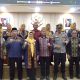 Dikukuhkan Sekda, Pengurus LAT Kota Kendari Diharapkan Jadi Mitra Jaga Nilai Budaya