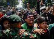 Solidaritas Tak Berujung, Demo Ojol Meluas dari Jakarta Hingga Medan dan Surabaya