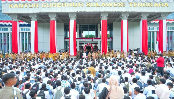 Gubernur Andi Sumangerukka Ambil Alih Pembinaan Pelajar, Semua Sekolah Wajib Apel di Kantornya