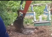 Makam Sulit Digali, Warga di Bone Terpaksa Gunakan Ekskavator