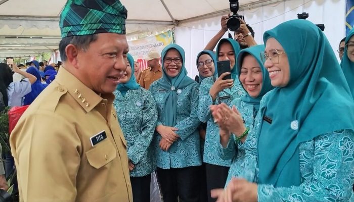 Mendagri Tito Karnavian Buka Gerakan Pangan Murah di Kendari, Apresiasi Partisipasi PKK Sultra