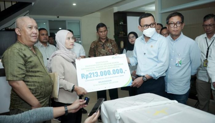 Negara Hadir Lindungi PMI: Jenazah Ngadiman Dipulangkan dari Korea, Ahli Waris Terima Santunan BPJS Ketenagakerjaan Rp213 Juta