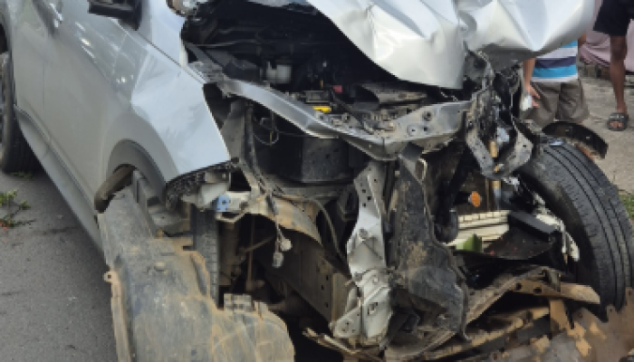 Hilang Kendali, Mobil Daihatsu Terios Hancurkan Enam Kendaraan di Jalan Pemuda