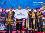 Peringati Hari Jadi, Bank Sultra Salurkan CSR Rp250 Juta untuk Gerobak Kuliner UMKM Baubau