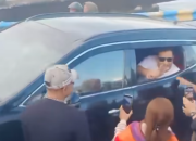 LM Rusman Emba Hirup Udara Segar, Video Kedatangan di Bandara Kendari Viral di Medsos