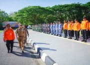 Gubernur ASR Serahkan Bantuan Ambulans dan Instruksikan Anggaran Bencana di Sultra