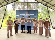 Bahaya! Karantina Sultra Musnahkan Puluhan Kilo Daging Sapi Ilegal dari Bandara Halu Oleo