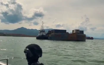 PT DMS Diduga Terlibat Pelayaran Nikel Ilegal, KRI Bung Hatta Sita Dua Tongkang di Konawe Utara