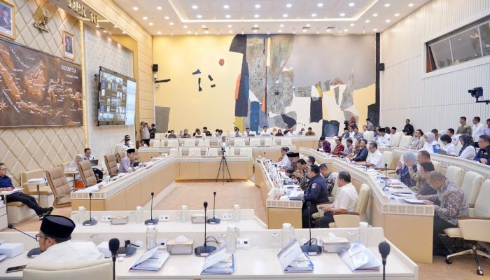 RDP Bersama Komisi II DPR RI, Menteri Nusron Sampaikan Penanganan Sengketa Capai 99,45%