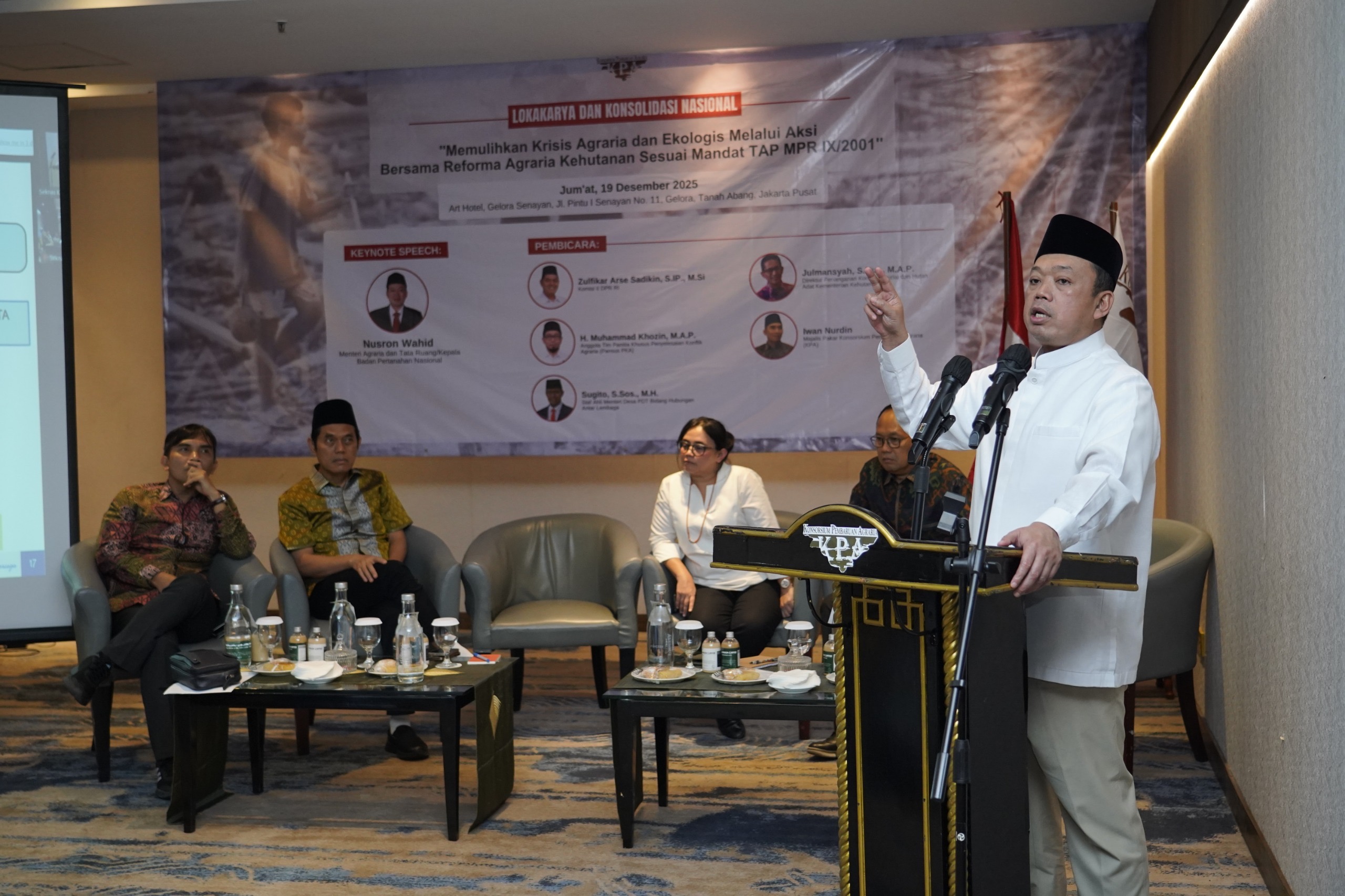 Menteri ATR/BPN Nusron Wahid saat memberikan keynote speech di acara KPA Jakarta
