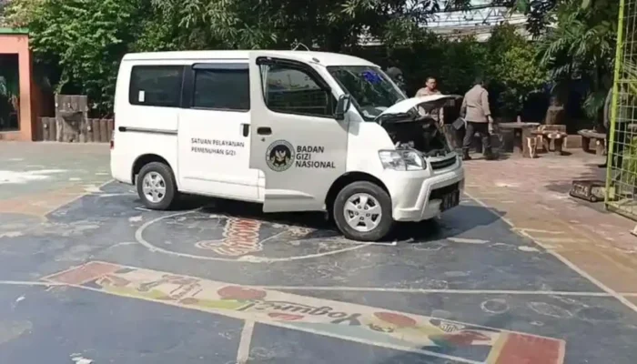 Mobil Pengangkut Menu MBG Tabrak Belasan Siswa di Jakut, DPR Minta Evaluasi Total Program