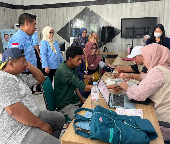 Pemeriksaan Kesehatan Bus Sopir Kendari