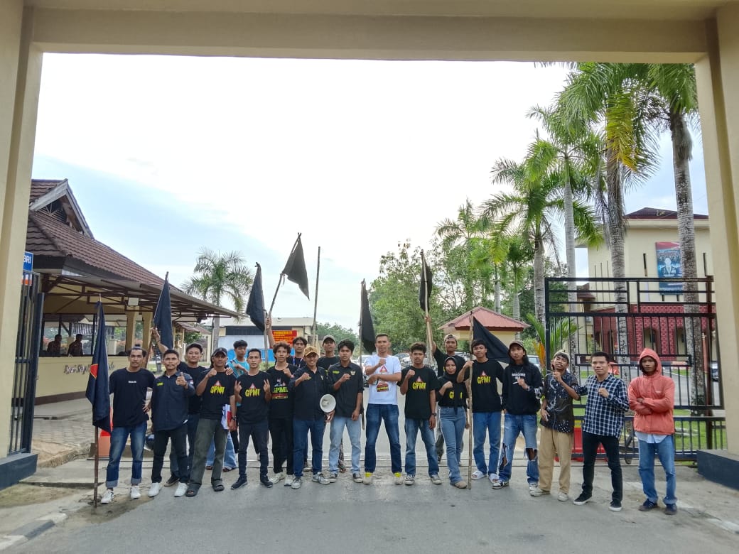 Ketua Umum GPMI Andrianto S.Pi memberikan pernyataan pers terkait sengketa PT Bososi Pratama