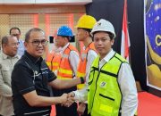 Disaksikan Bupati Amri, Ribuan Tenaga Kerja Lokal Kolaka Teken Kontrak PAMA VIPO