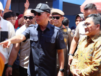 Gubernur Sulawesi Tenggara, Mayjen TNI (Purn) Andi Sumangerukka,