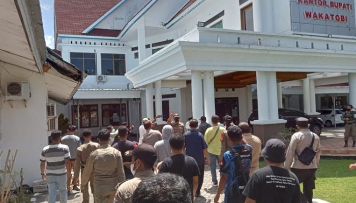 Mantan Pejabat Wakatobi ‘Kucing-kucingan’ soal Aset, Bupati Haliana: Sadar Dirilah!