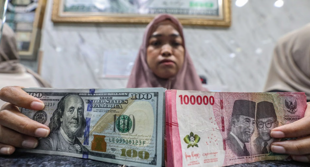 rupiah tembus 17000