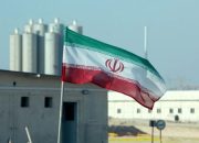 Ancaman Trump Memanas, Warga Iran Bentuk Rantai Manusia Lindungi Pembangkit listrik