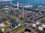 Harga Minyak Anjlok 10%, Efek Dibukanya Selat Hormuz Langsung Terasa