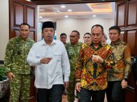 Gubernur Sultra Andi Sumangerukka