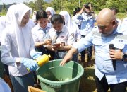 PT AKP Perkuat Karakter Peduli Lingkungan Generasi Muda Landawe