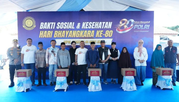 Sambut Hari Bhayangkara ke-80, Akpol ’90 Dhira Brata Gelar Bakti Sosial dan Kesehatan di Megamendung