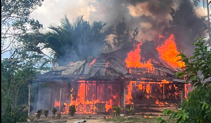 Goreng Pisang Lalu Pergi ke Bengkel, Pulang-Pulang Rumah Sudah Jadi Abu